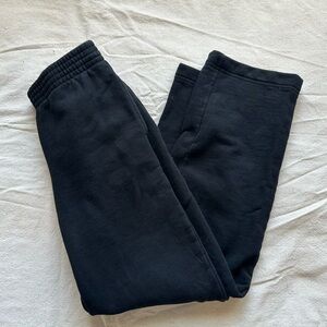 Aritzia TNA Cozy Fleece Boyfriend Straight Sweatpants
